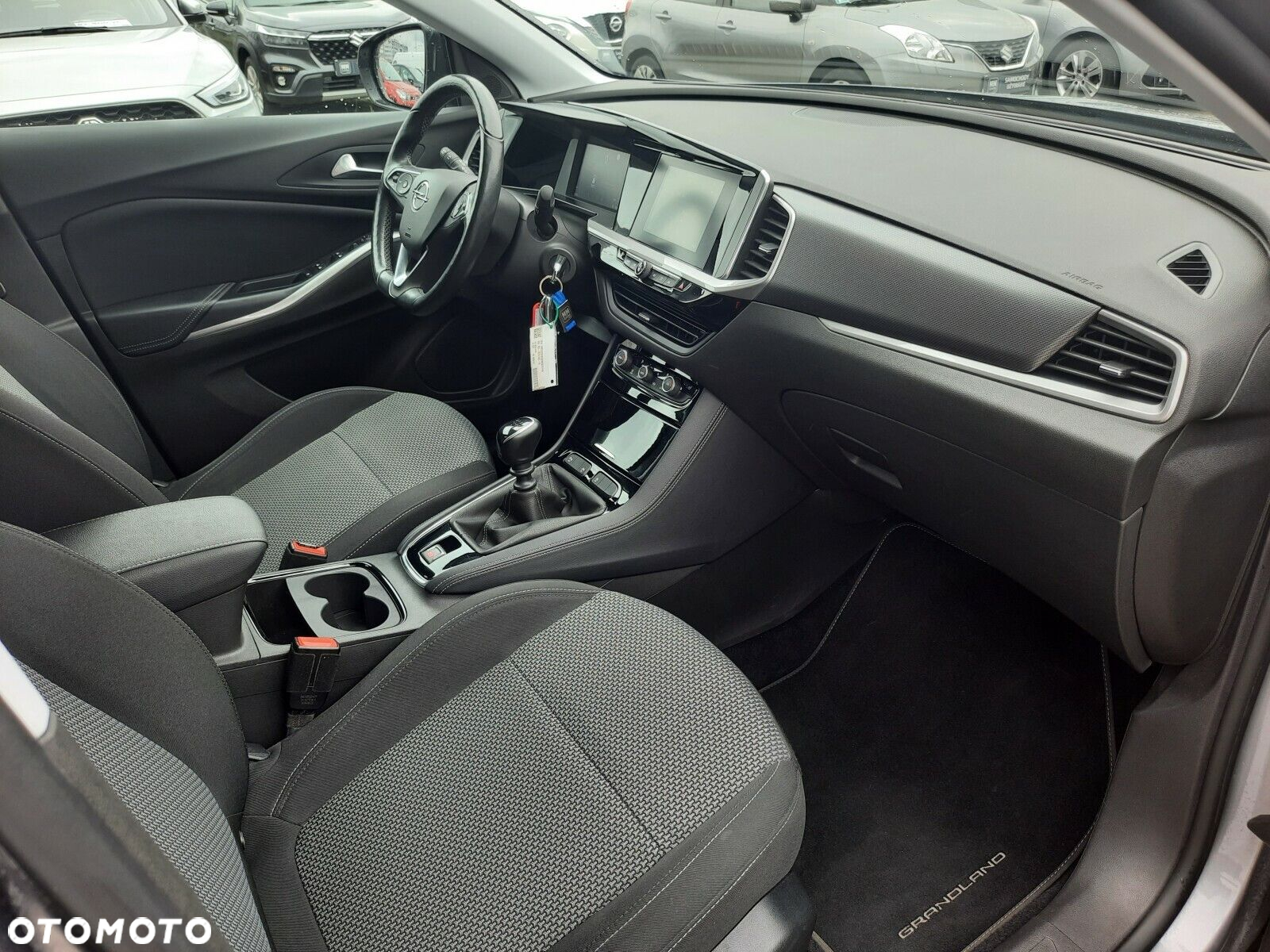 Opel Grandland 1.2 T Business Edition S&S - 13