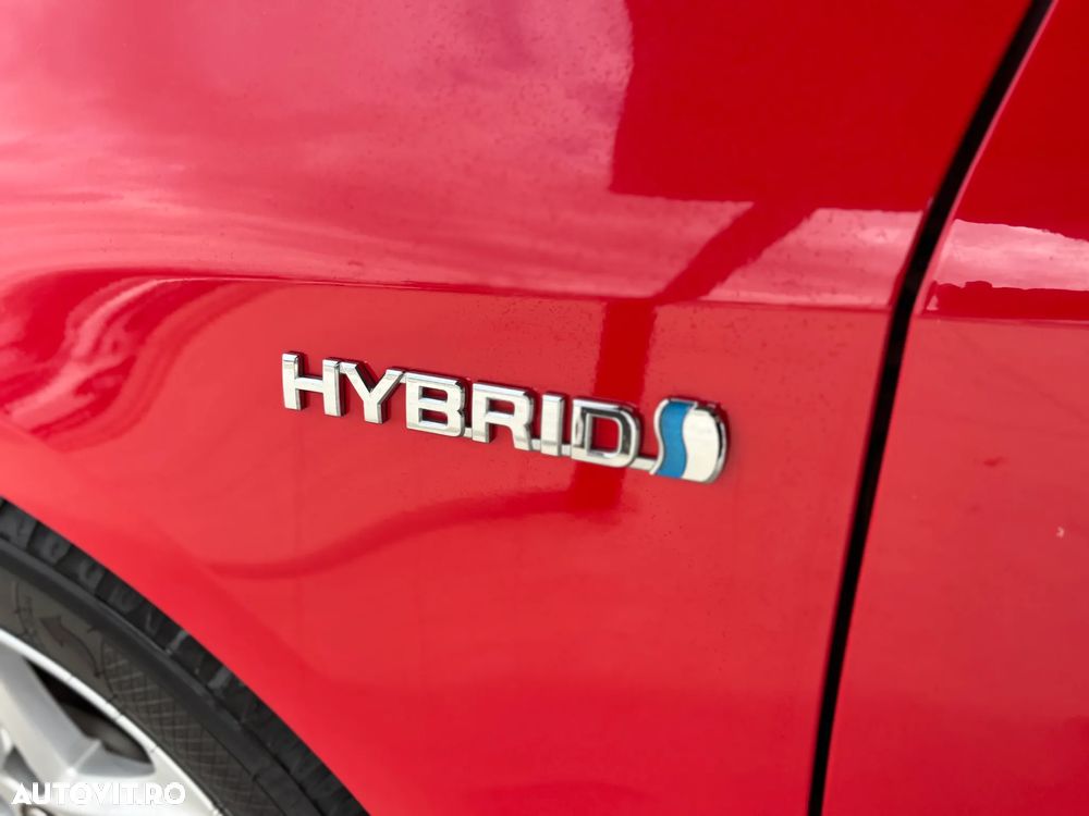 Toyota Corolla 1.8 HSD Business - 12