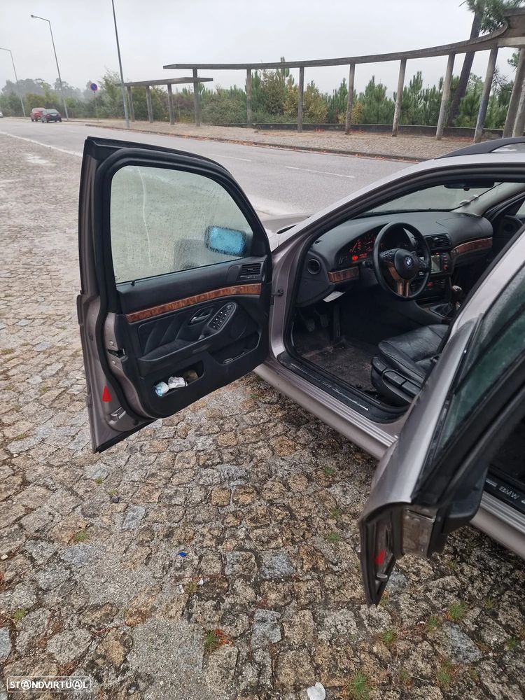 BMW 520 d Touring - 13