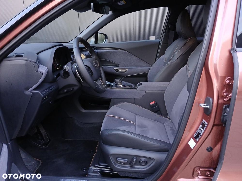 Lexus LBX 1.5 Hybrid Cool - 9