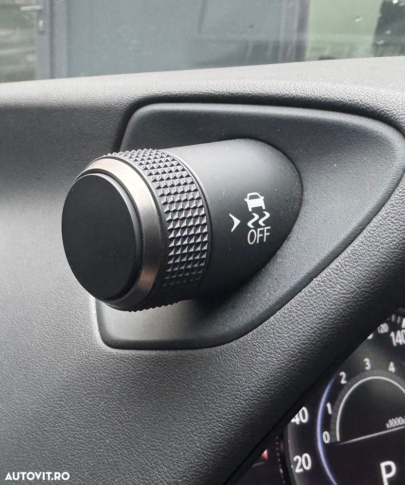 Lexus UX 250h Business Edition - 10