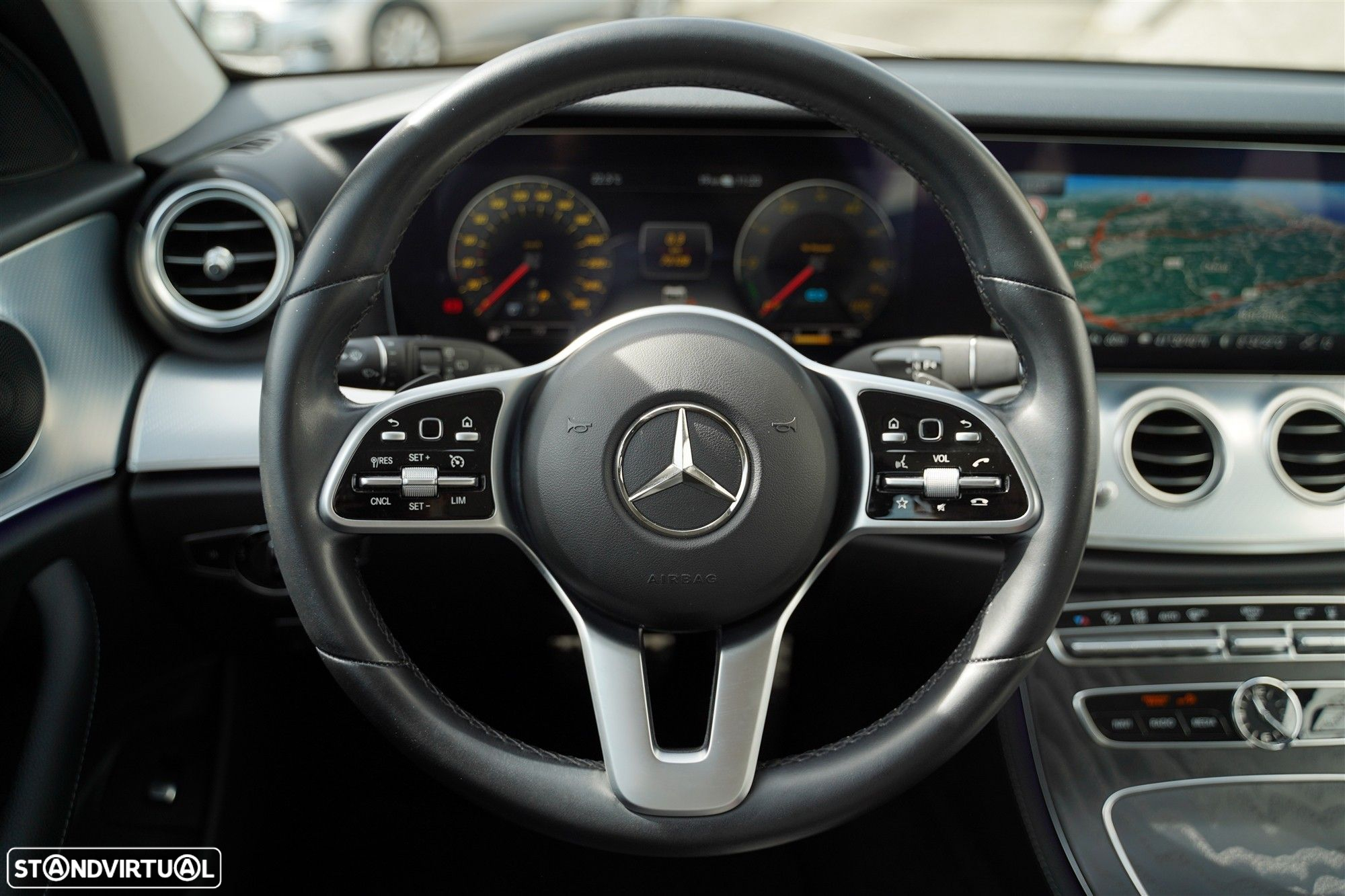 Mercedes-Benz E 300 de Avantgarde - 19