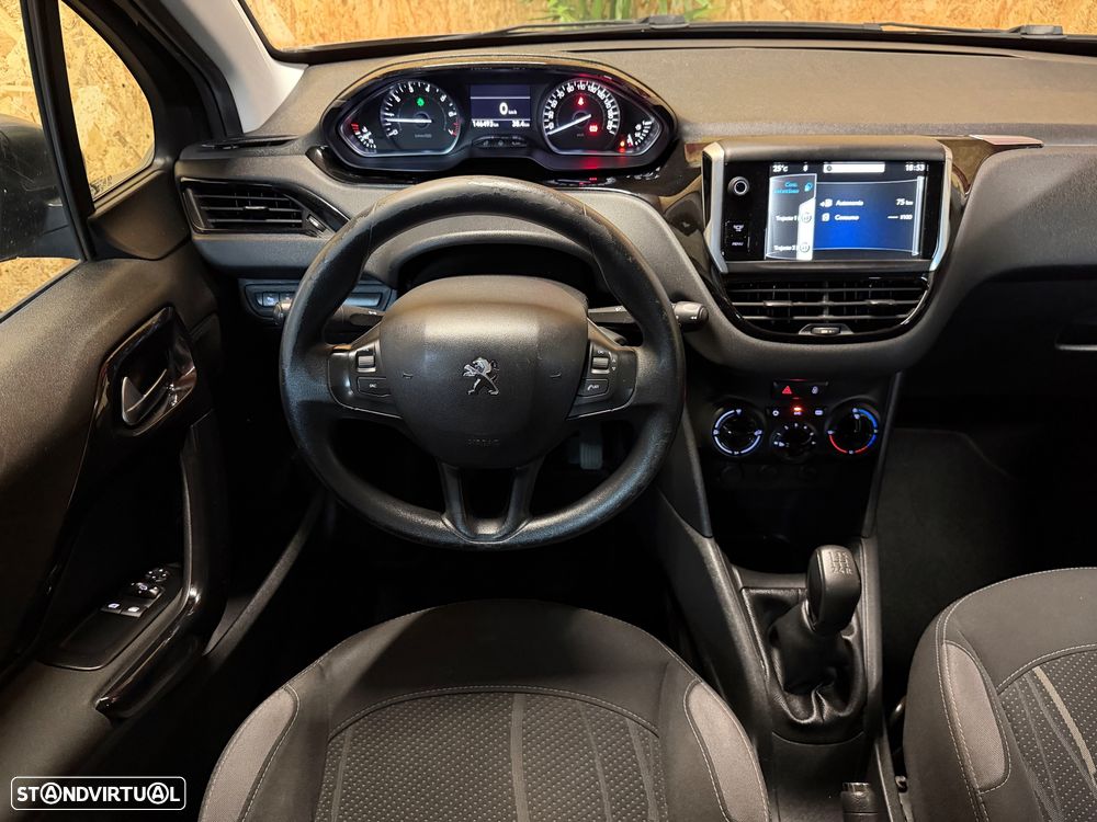Peugeot 208 82 PureTech Style - 14