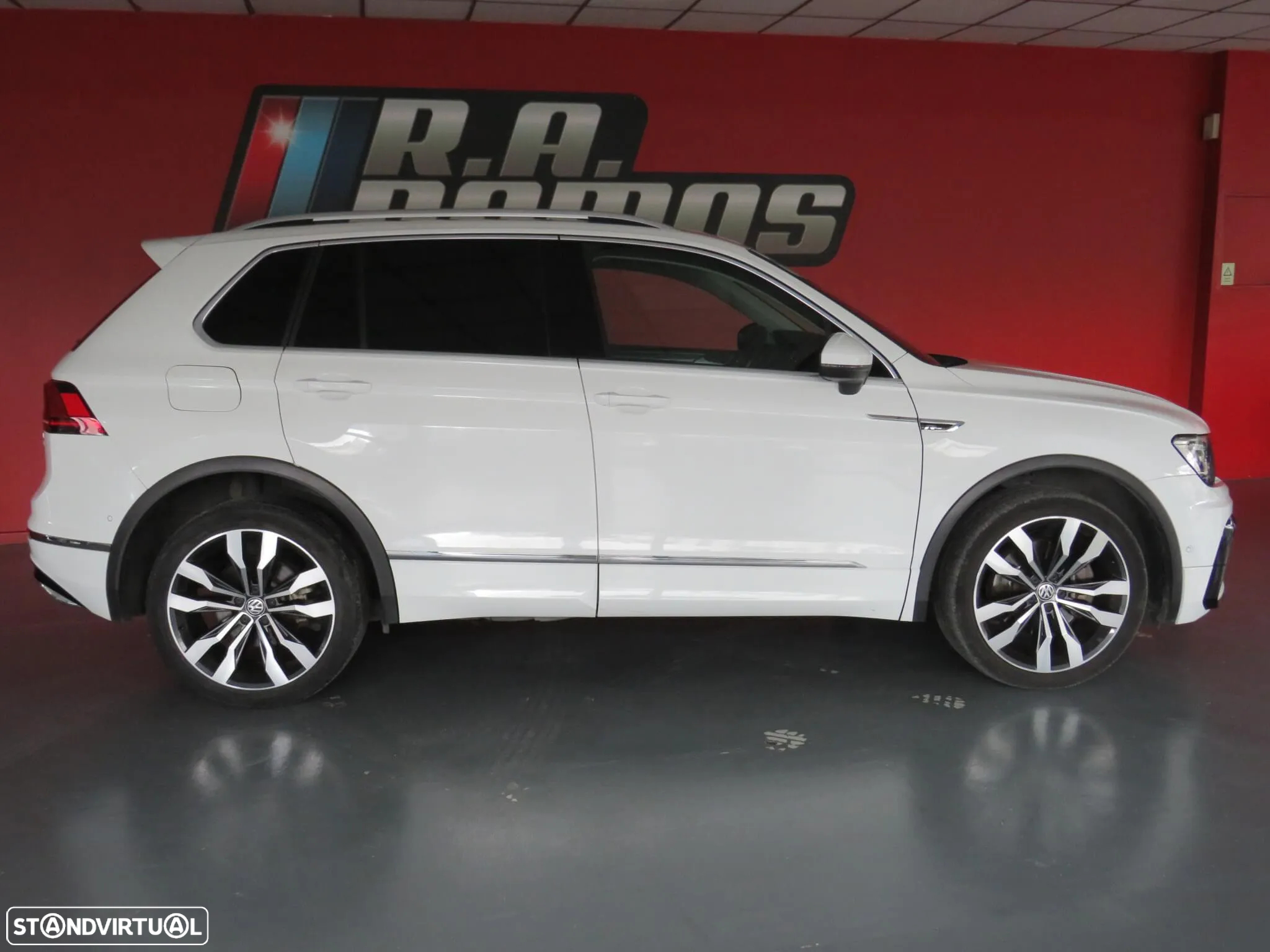 VW Tiguan 2.0 TDI R-Line DSG 4Motion - 5