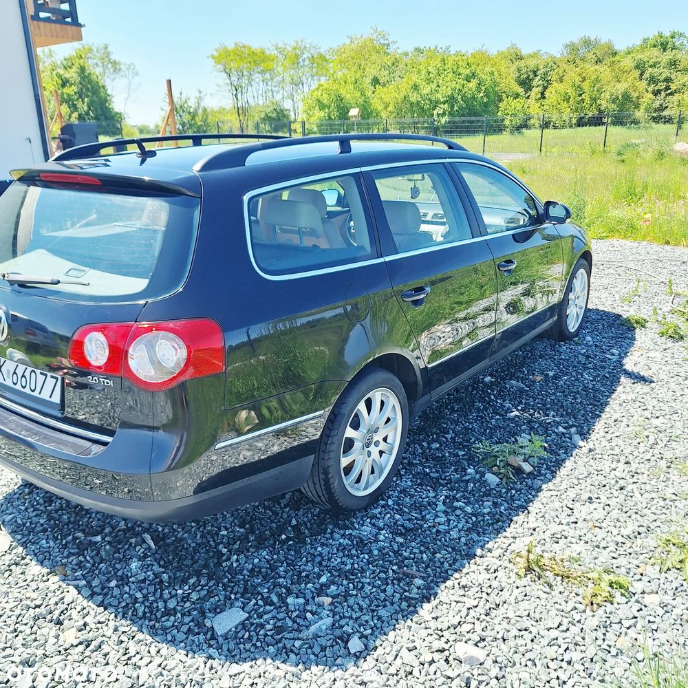 Volkswagen Passat 2.0 TDI DPF Comfortline - 8