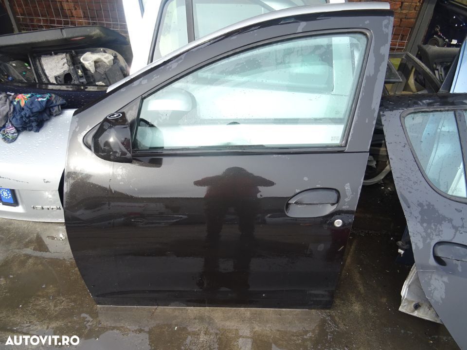 Vand Usa Fata Stanga Dacia Sandero 2 din 2015 fara lovituri fara rugina - 1