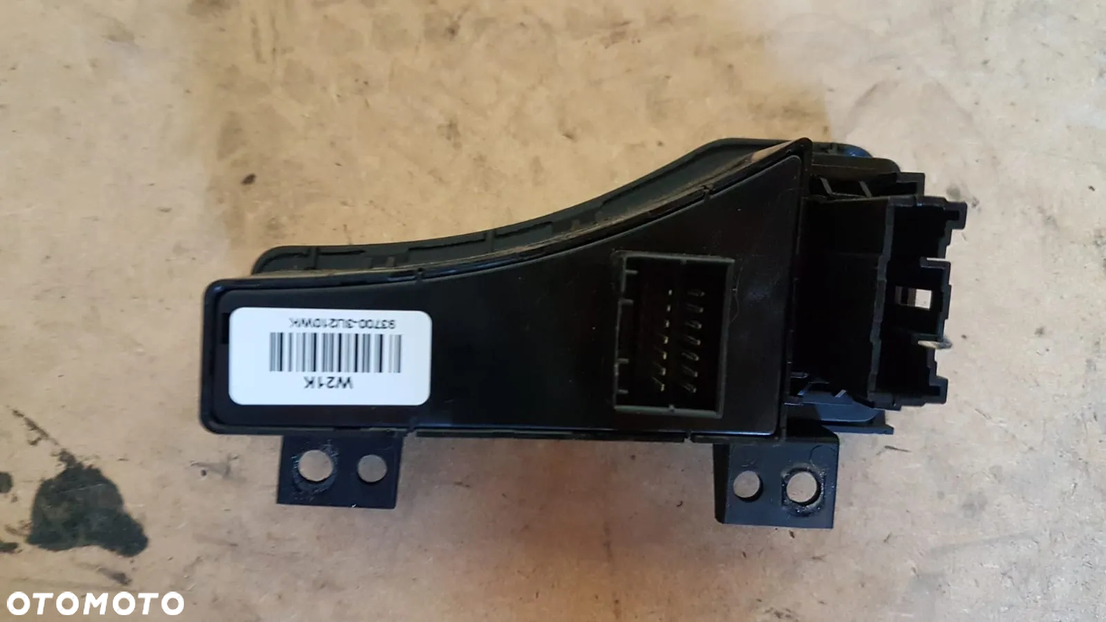 PANEL PRZEŁĄCZNIK KIA SPORTAGE III 93700-3U120WK - 3