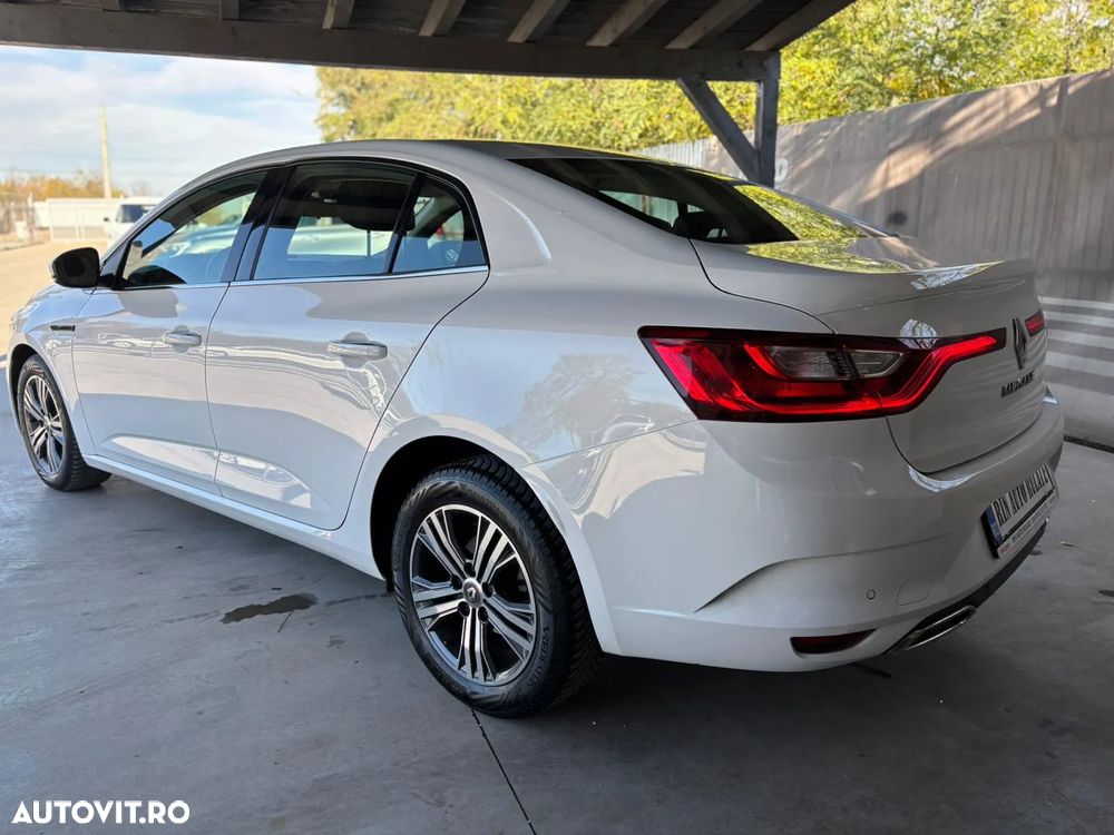 Renault Megane TCe GPF Zen - 8