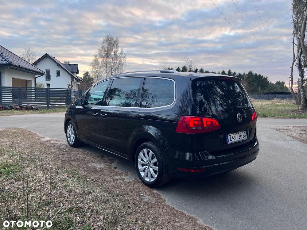 Volkswagen Sharan 2.0 TDI Highline DSG - 4