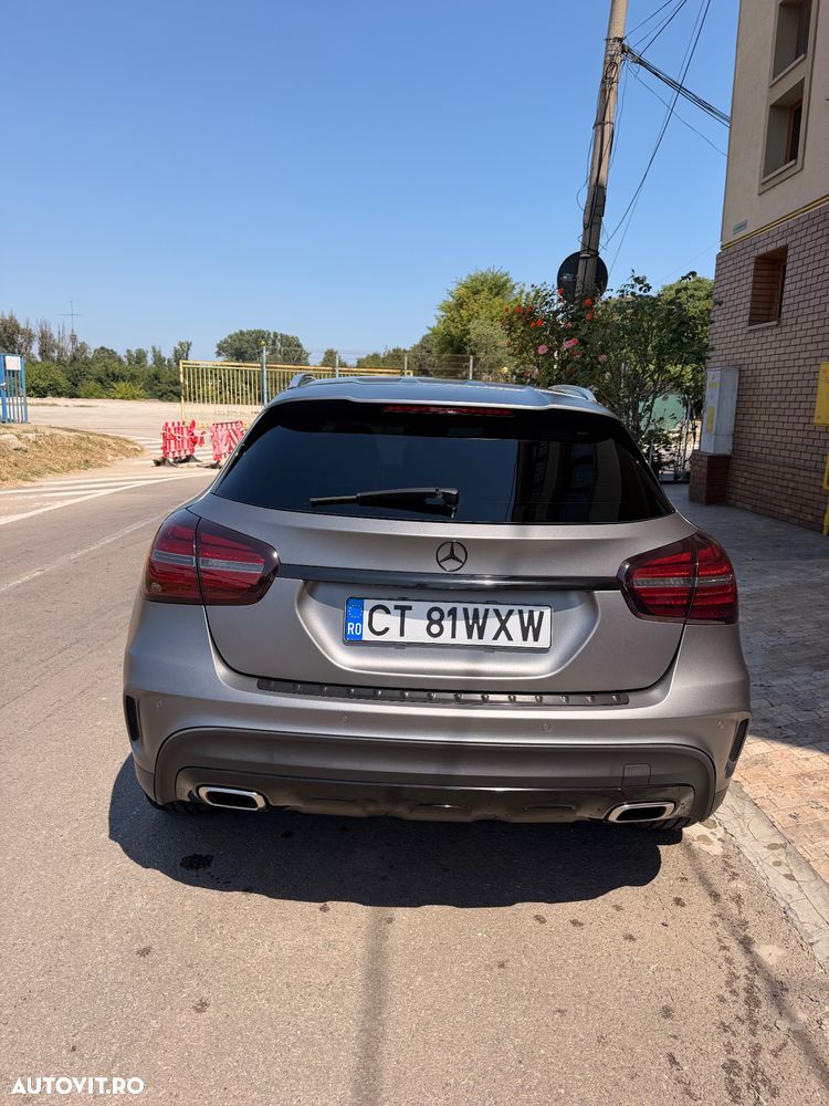 Mercedes-Benz GLA 220 d 4MATIC Aut. - 2
