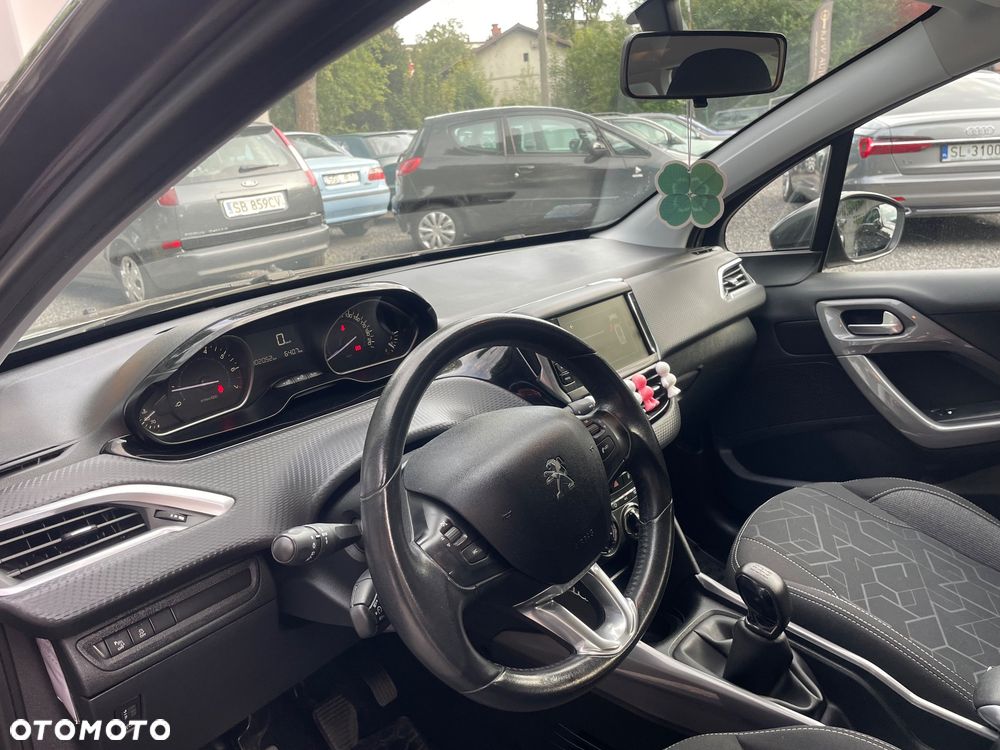 Peugeot 2008 1.2 VTi/Pure Tech Access - 12