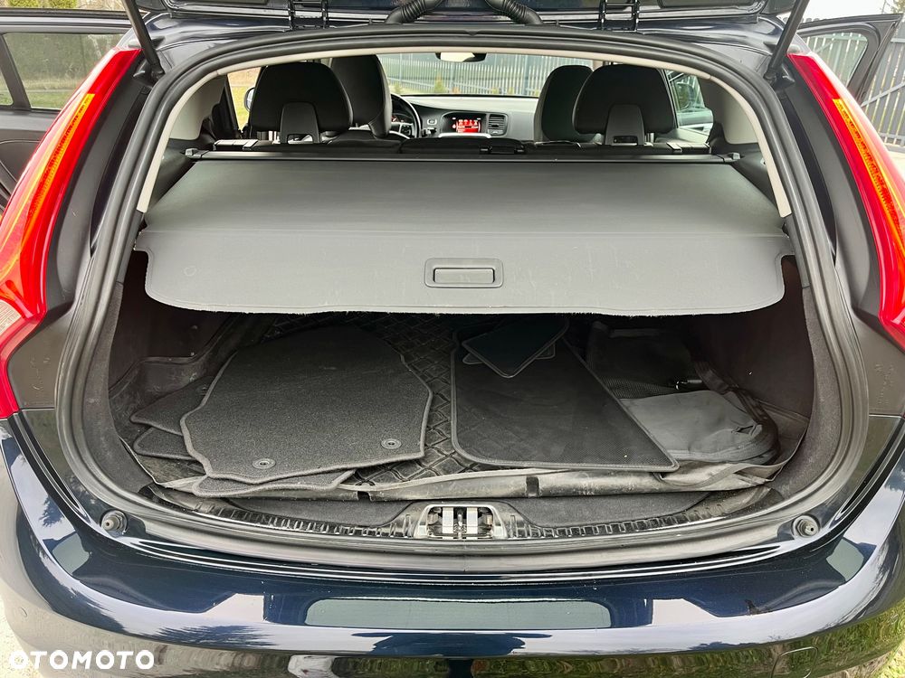 Volvo V60 D2 Drive-E Momentum - 28