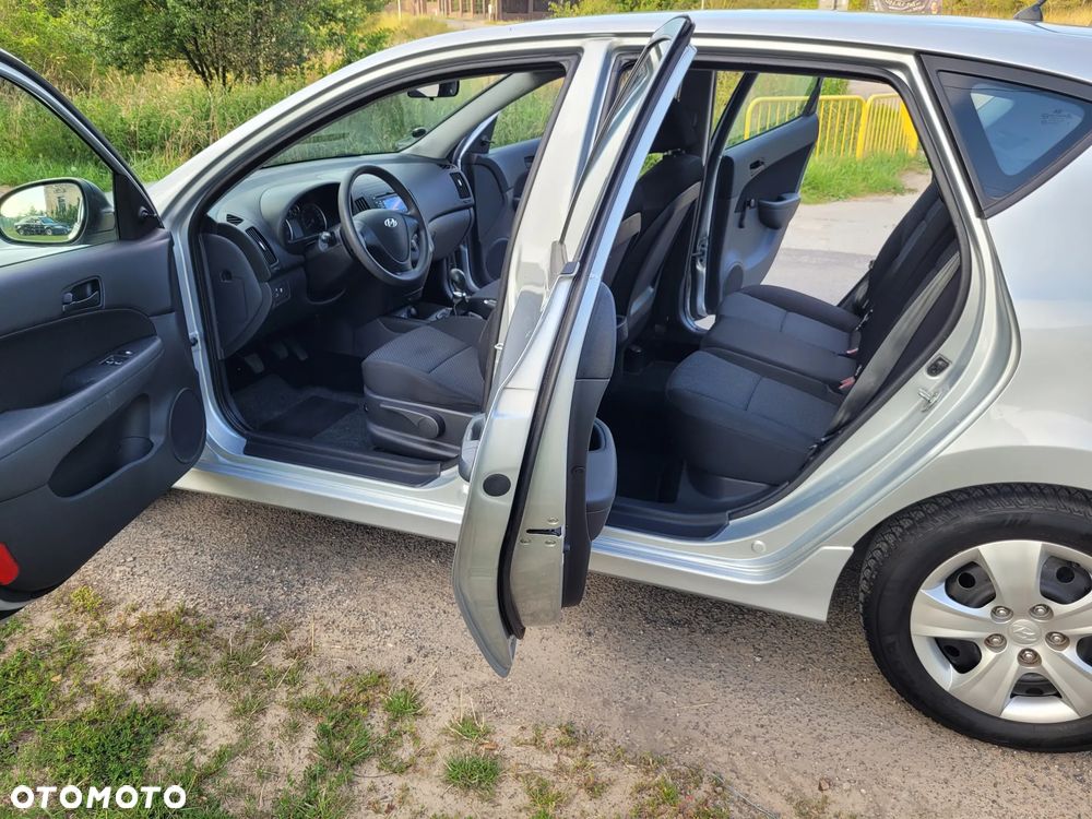 Hyundai i30 1.4 FIFA WM Edition - 12