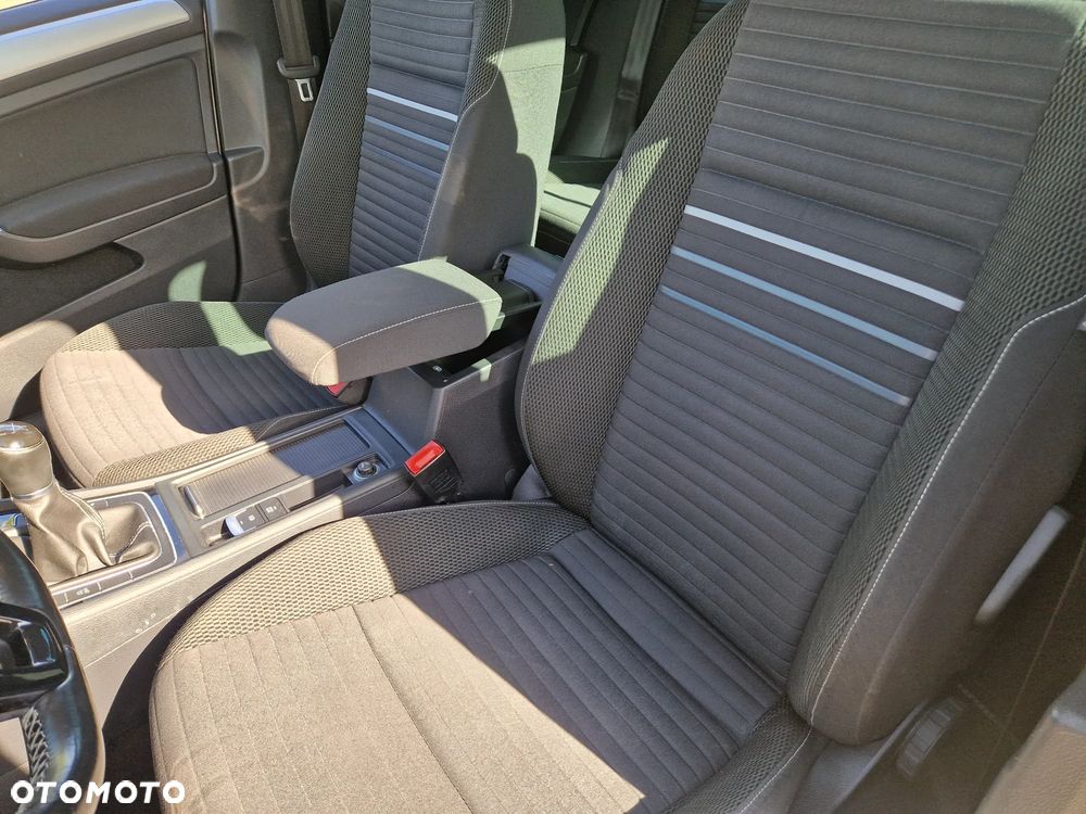 Volkswagen Golf 1.6 TDI BlueMotion Technology Lounge - 9