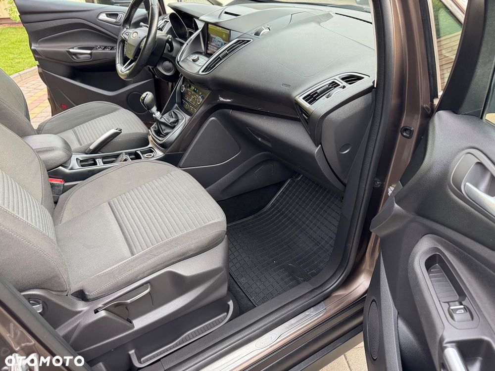 Ford C-MAX 2.0 TDCi Start-Stop-System Titanium - 14