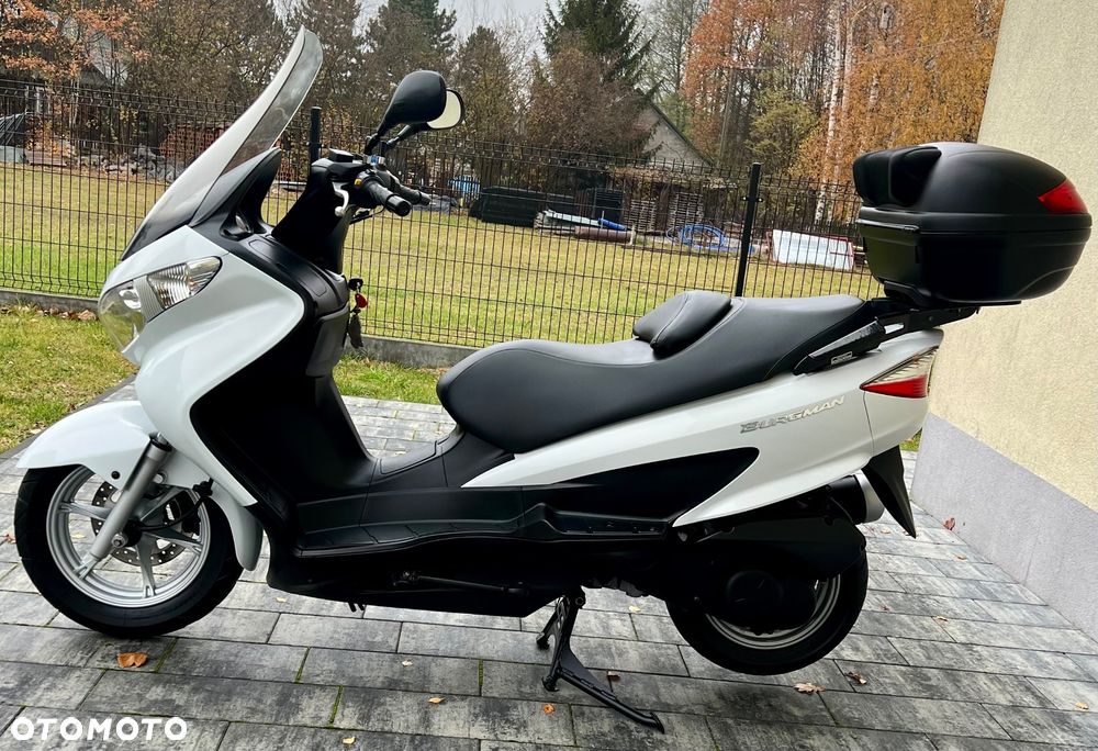 Suzuki Burgman - 6