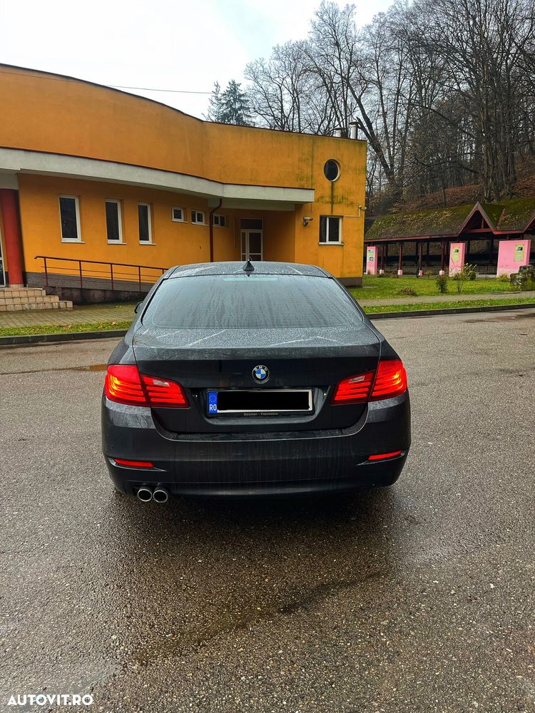 BMW Seria 5 530d xDrive Gran Turismo Aut. Luxury Line - 3
