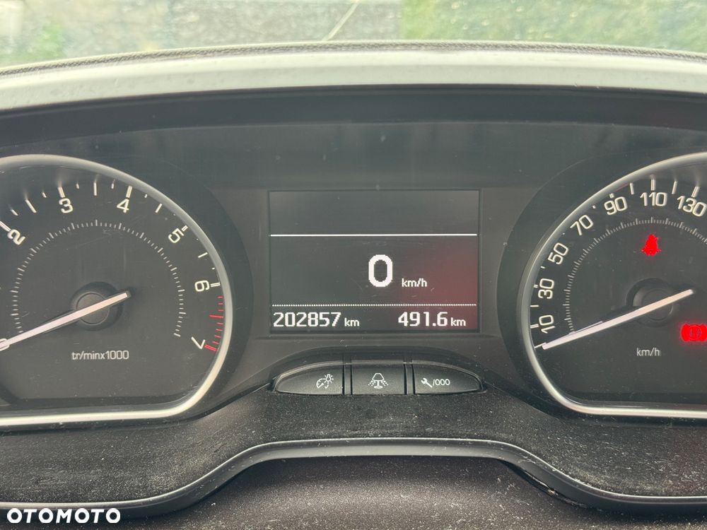 Peugeot 2008 PureTech 82 Style - 21