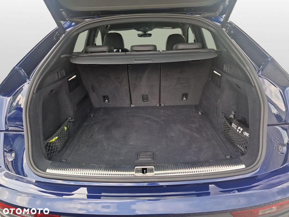Audi Q5 Sportback - 16