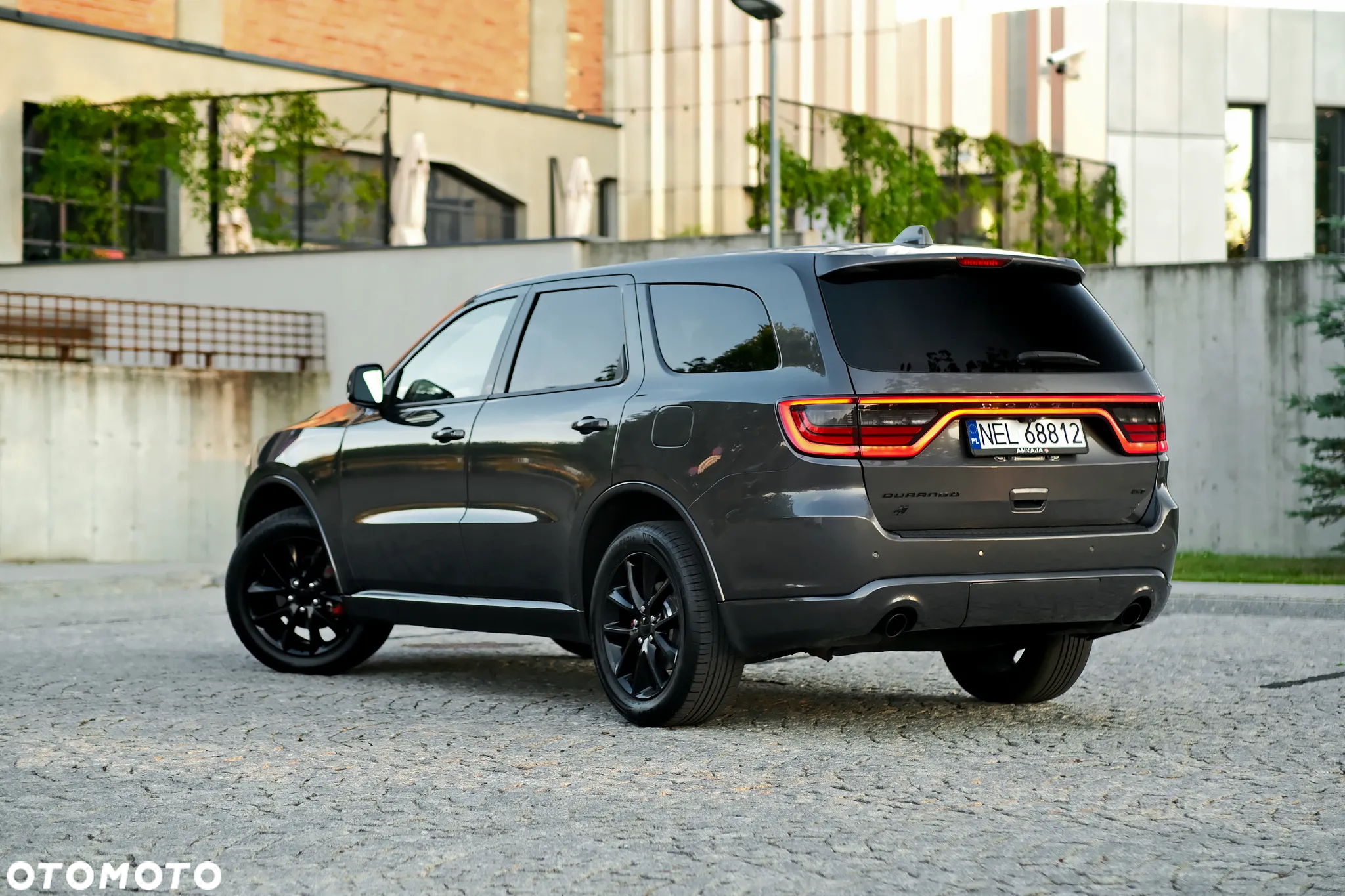Dodge Durango - 12
