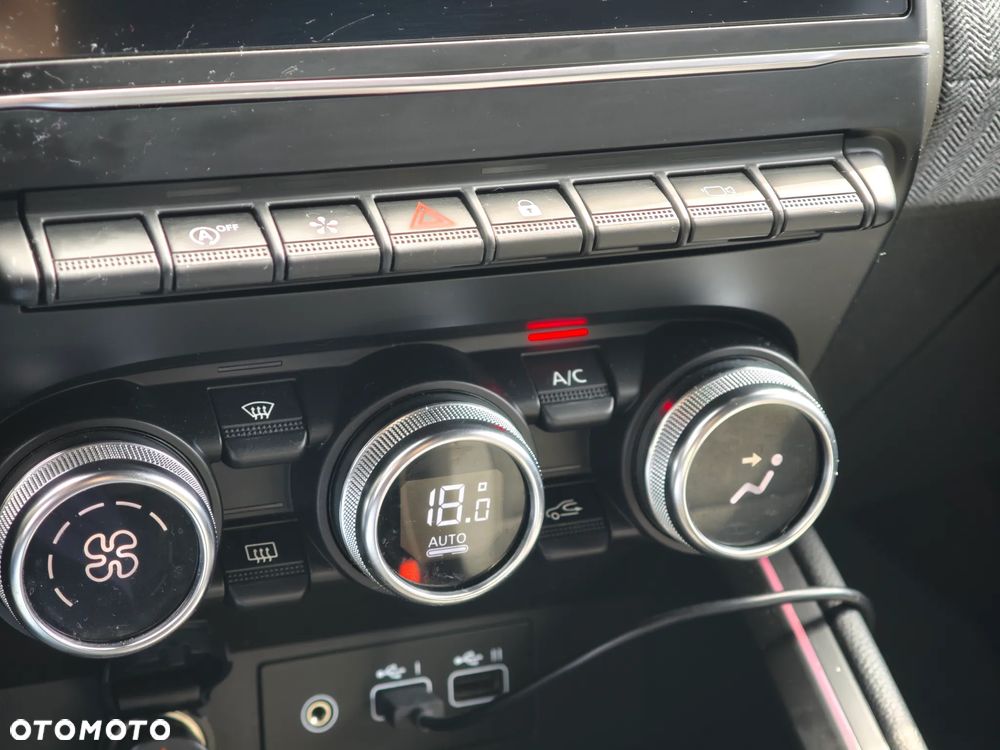 Renault Clio 1.0 TCe Intens - 24