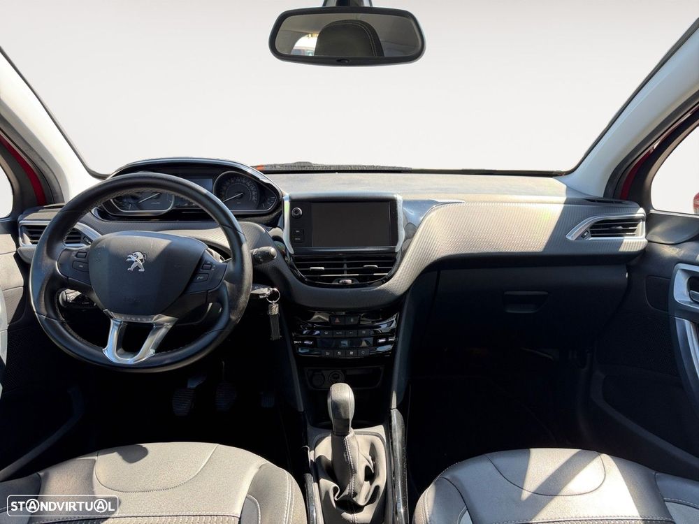 Peugeot 2008 1.2 PureTech Allure - 10