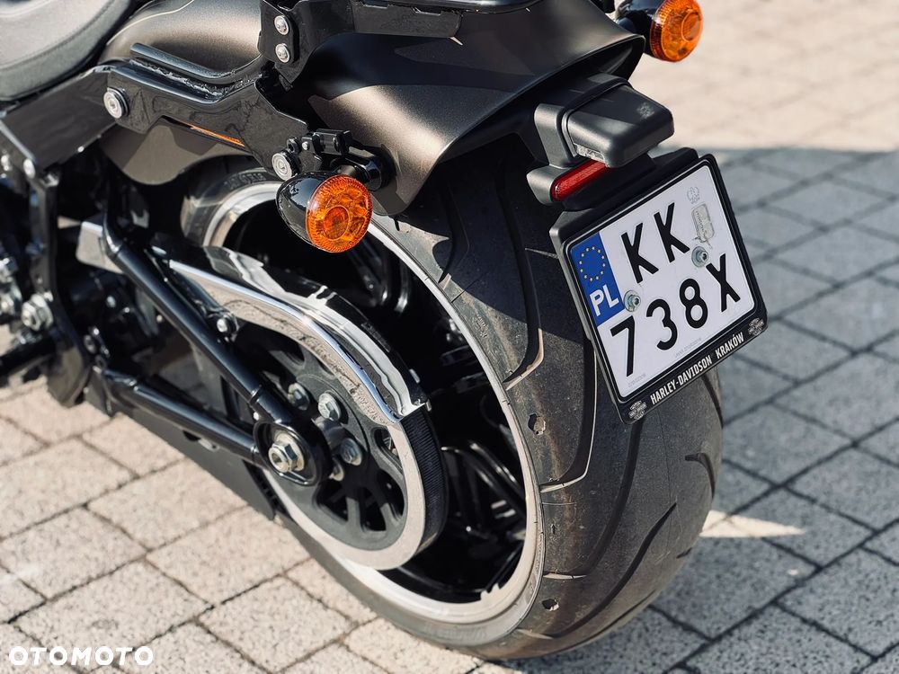 Harley-Davidson Softail Breakout - 22