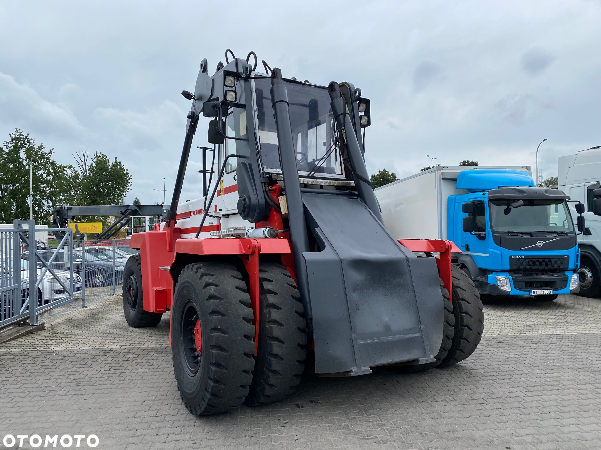 Svetruck TMF 12/9 HB / 1 WŁ. / STAN BDB. / MOZLIWOSC INNEGO CHWYTAKA / SERWIS / 12T ŁAD. - 9