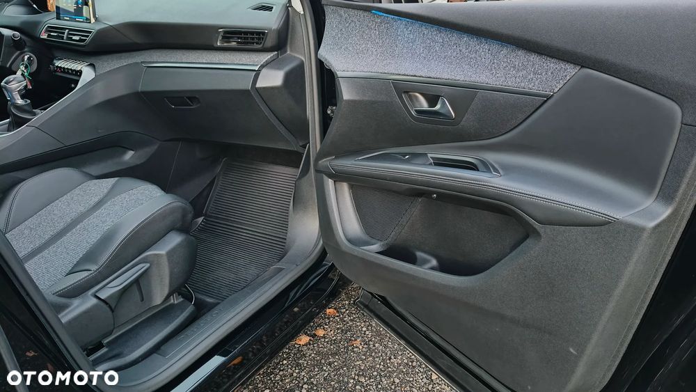 Peugeot 5008 1.5 BlueHDI Active S&S - 15