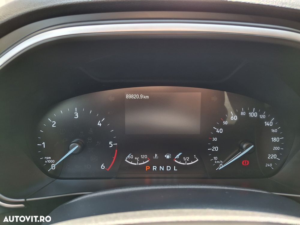 Ford Focus 1.5 EcoBlue Connected - 6