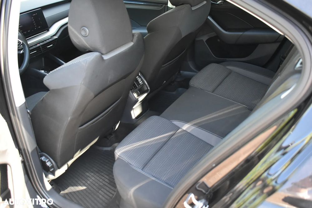 Skoda Octavia 1.0 TSI DSG Mild Hybrid Ambition - 18