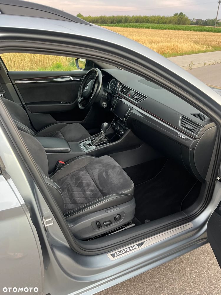 Skoda Superb 2.0 TSI 4x4 Sportline DSG - 16