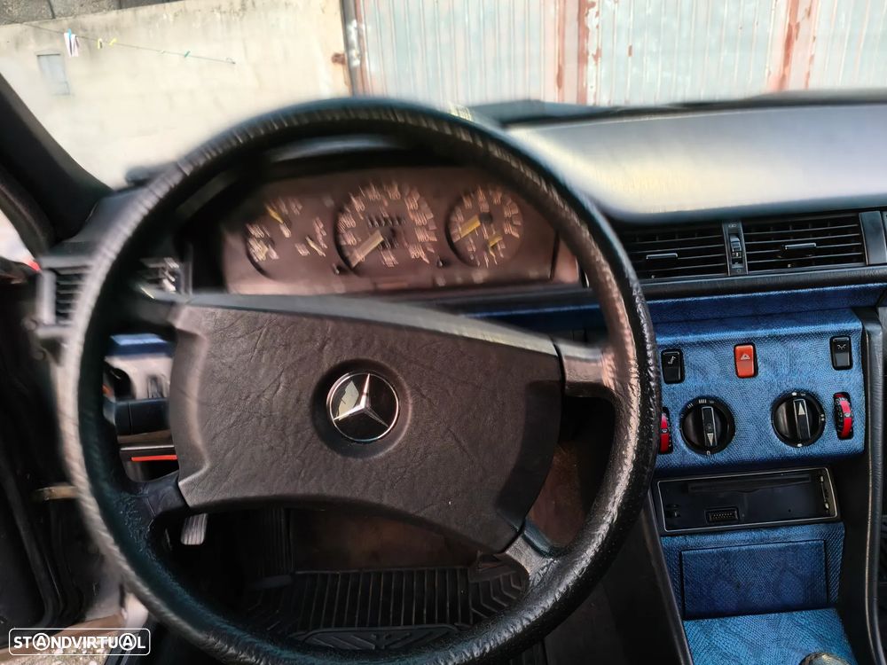 Mercedes-Benz W124 (1984-1997) - 11