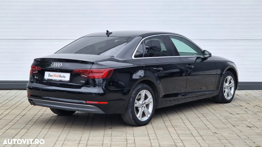 Audi A4 2.0 TDI S tronic Sport - 11
