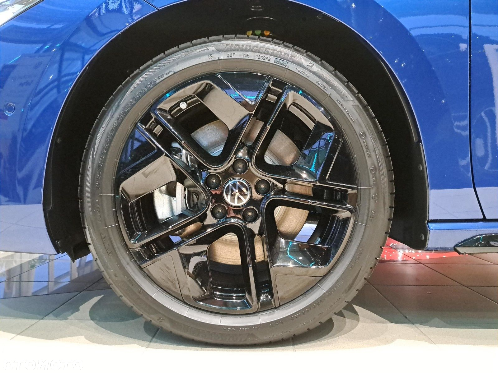 Volkswagen Passat - 37