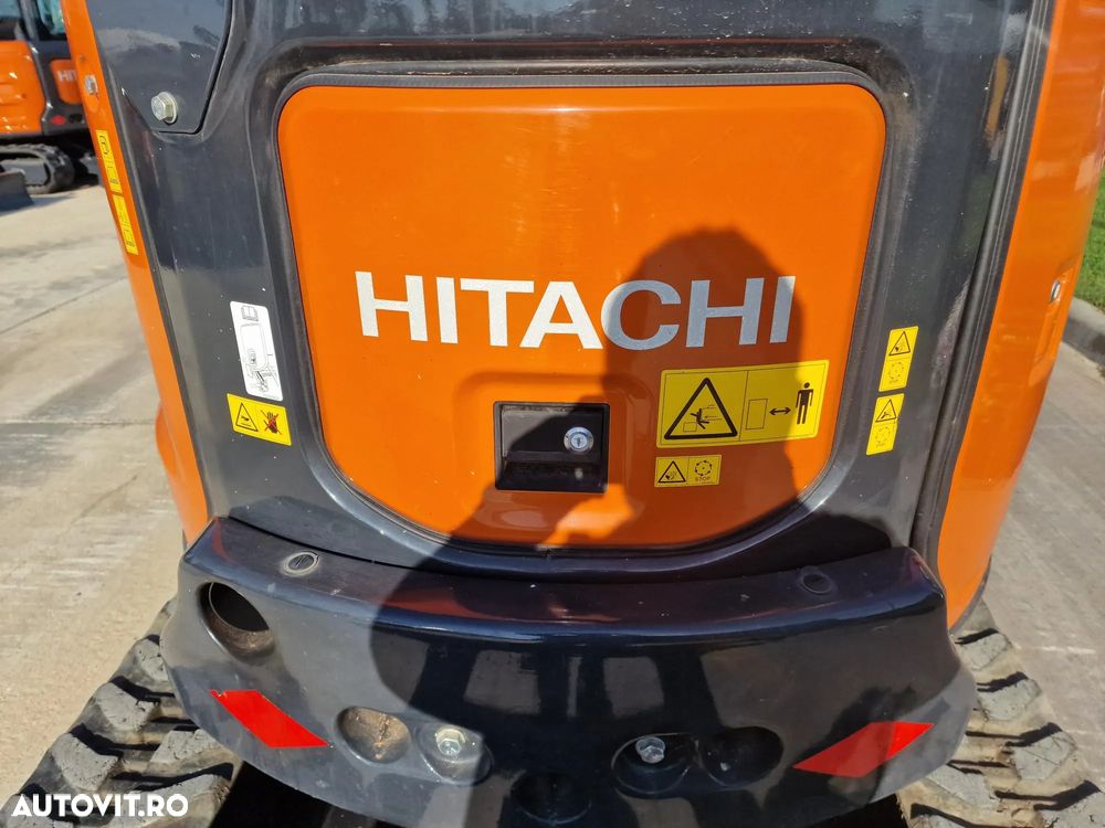 Hitachi ZX33U-6, Masa operationala 3,7t, 2023/10, 1.040h, CUPLA RAPIDA HIDRAULICA, cupa ingusta NOUA, cupa lata NOUA, capa taluz NOUA, inst picon, Aer cond, Antifurt, Lama nivelare, senile 80% ok, Ad sapare 3,5m, posibilitate leasing 4 ani-PROMOTIE 37.900EUR - 31