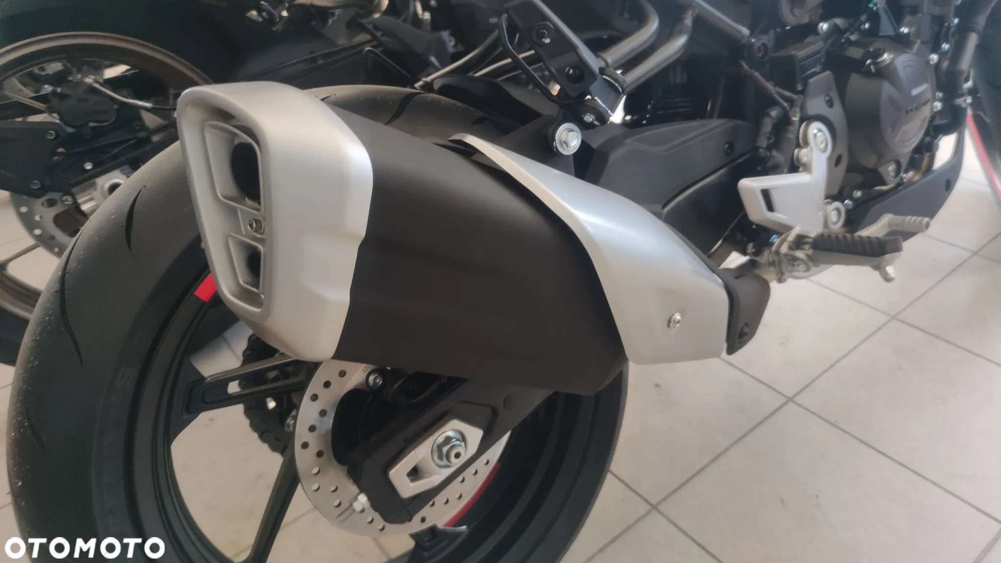 CFMoto NK - 14
