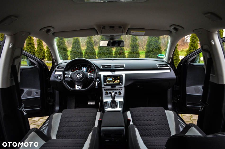 Volkswagen Passat - 36