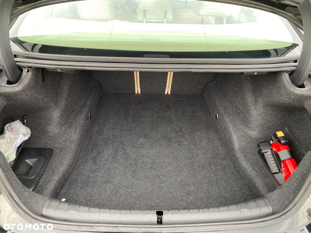 BMW Seria 5 520d Luxury Line - 12