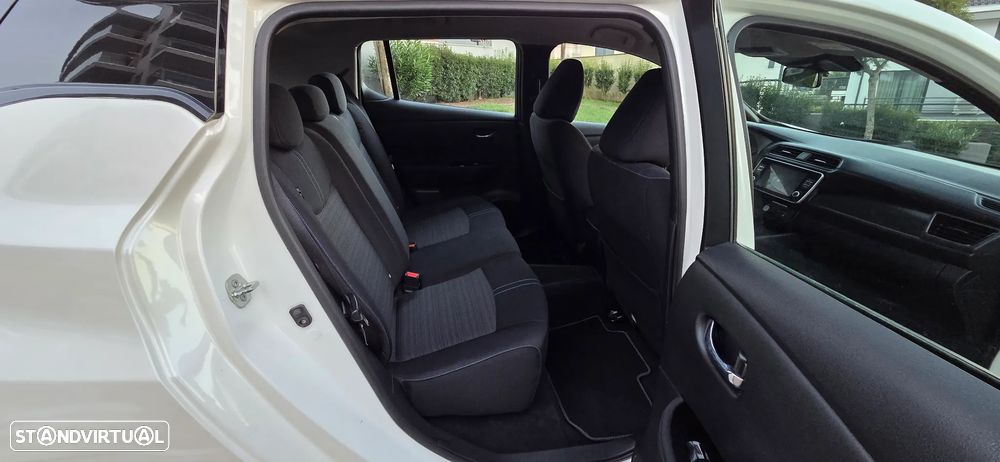 Nissan Leaf N-Connecta - 22