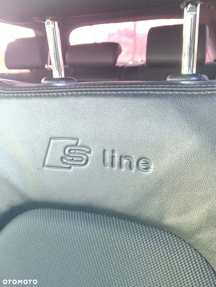 Audi A4 Avant 2.0 TDI DPF quattro - 22