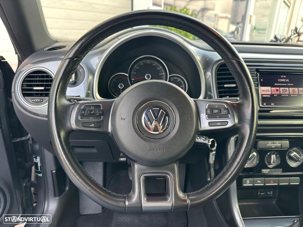 VW New Beetle - 16