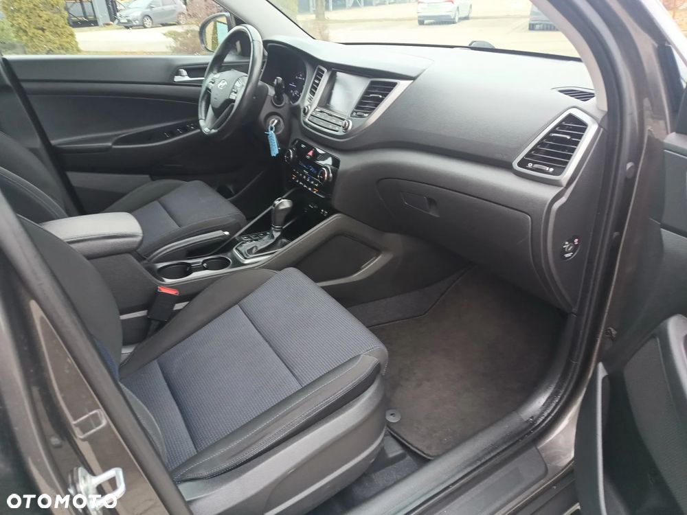 Hyundai Tucson blue 1.7 CRDi 2WD DCT Premium - 8