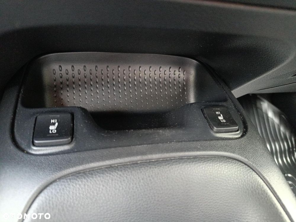 Toyota Corolla 2.0 Hybrid Comfort - 17