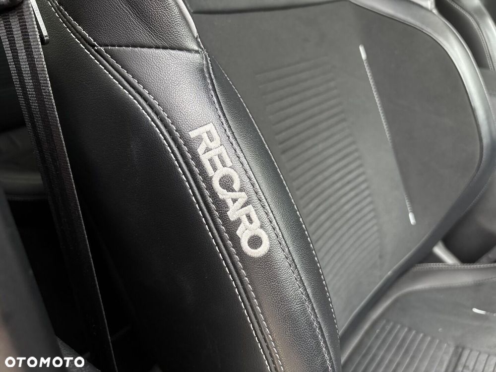 Ford Focus - 25
