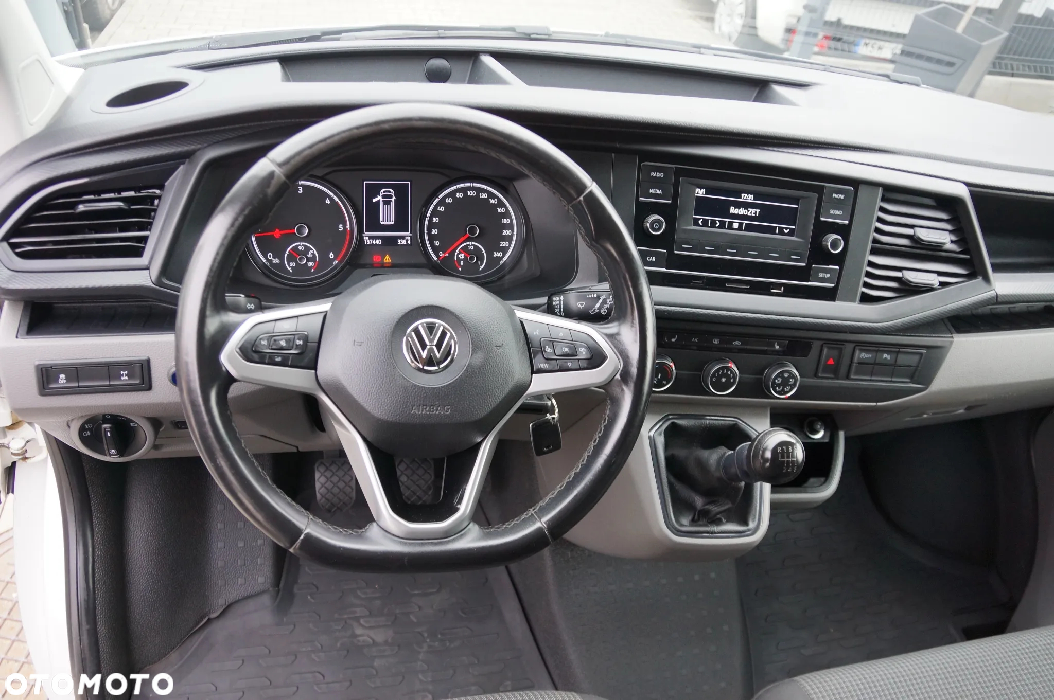 Volkswagen Transporter - 12