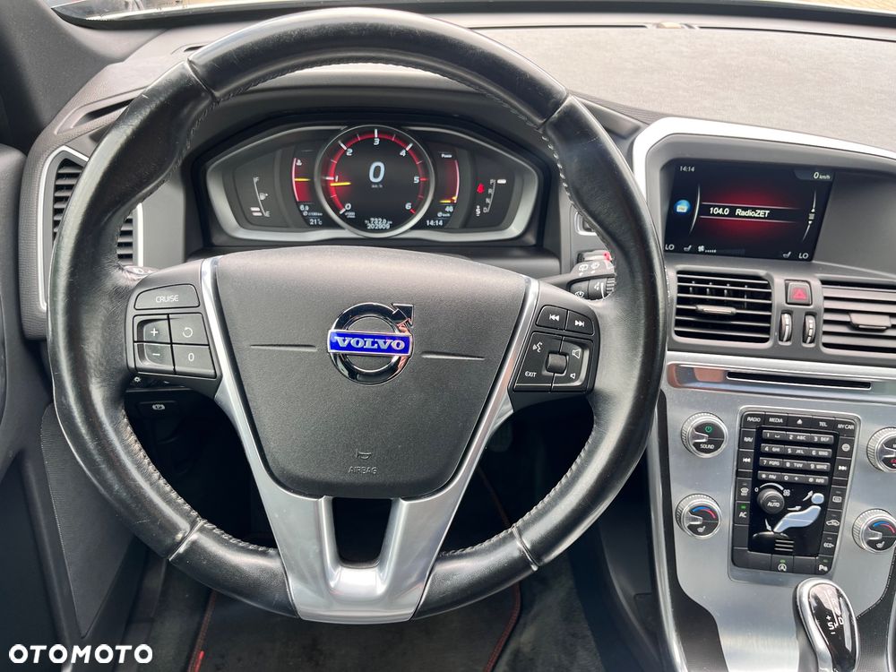 Volvo XC 60 D4 Drive-E Ocean Race - 21