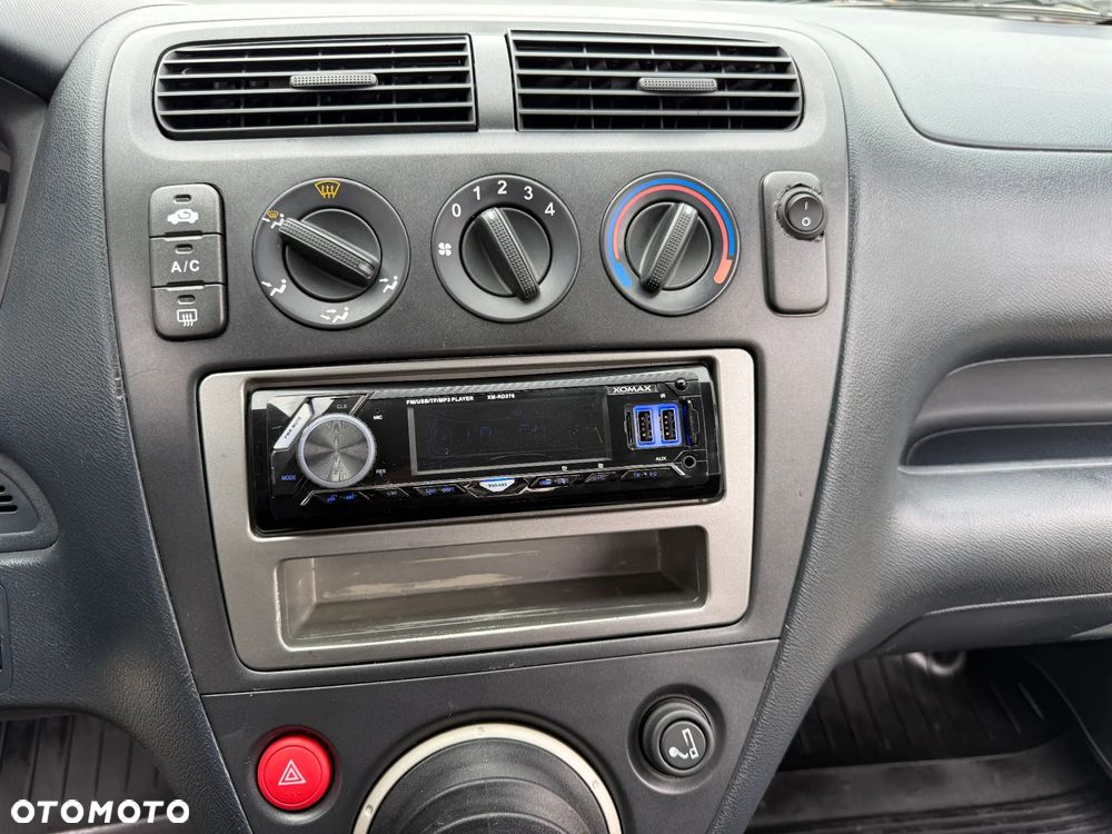 Honda Civic 1.4i SR - 29