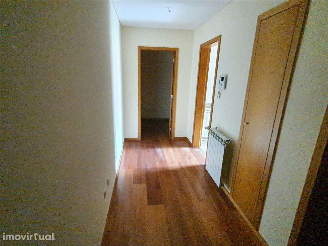 Apartamento em Vila Nova de Gaia, Oliveira do Douro - Grande imagem: 2/13