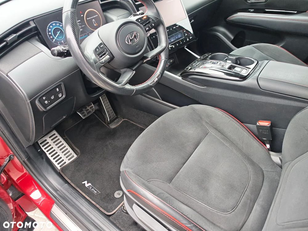 Hyundai Tucson 1.6 T-GDi HEV Executive 2WD - 14